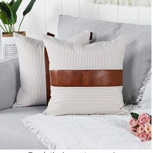 Home Decor: farmhouse accent pillows
